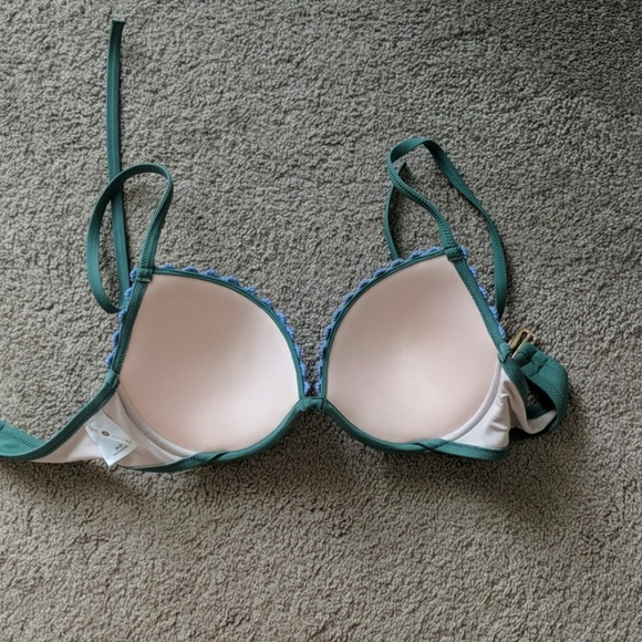 Sand & Shore embroidered bikini top - Picture 2 of 5